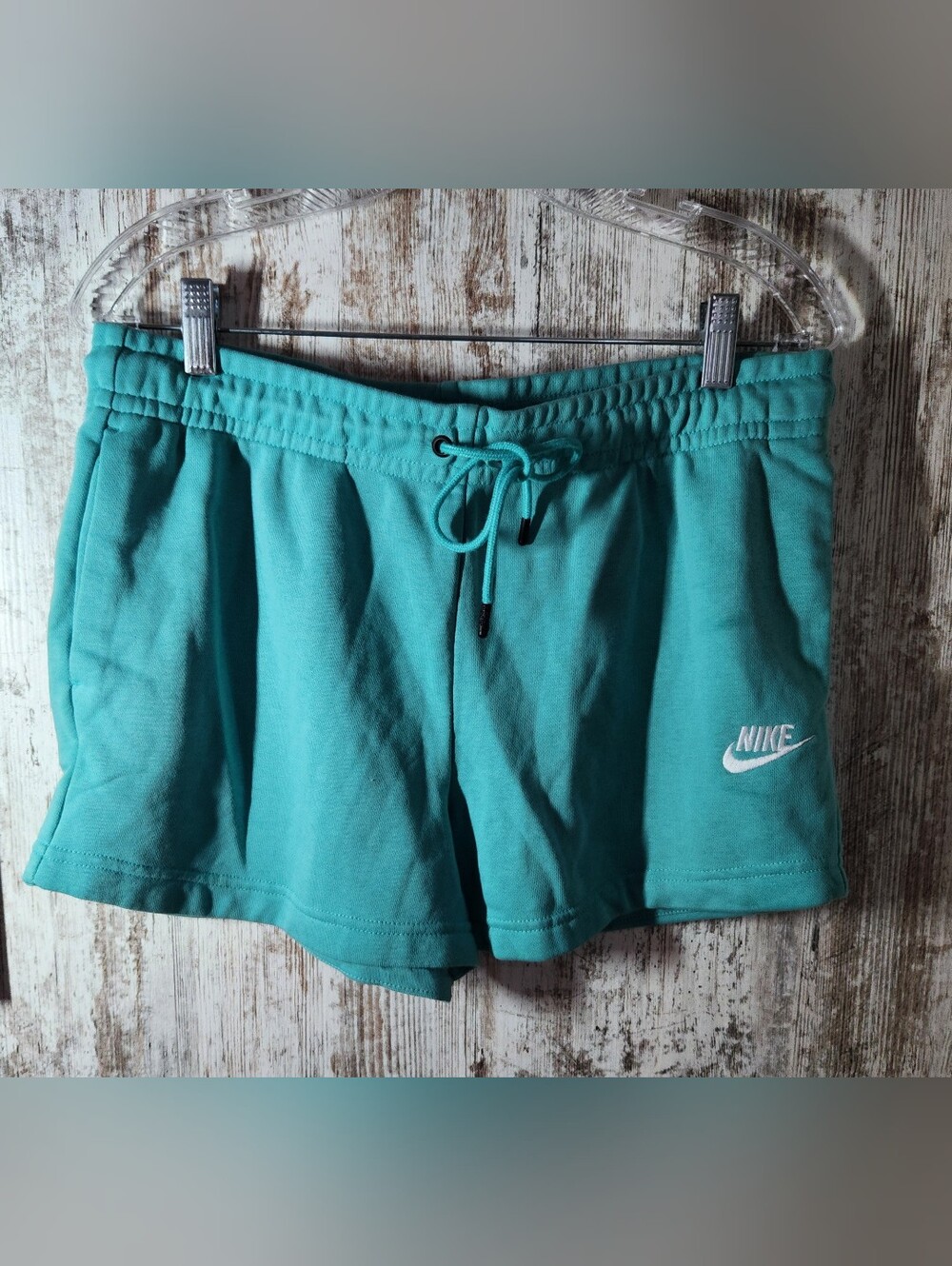 Nike Sportswear Club Fleece Mid-Rise Shorts Teal Turquoise Size Medium Women's